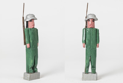 O.T. (Soldat) Holzplastik, farbig gefasst
