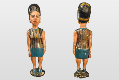 Colonfigur, Ghana Holz, farbig gefasst, Metall