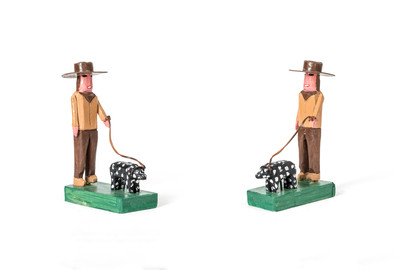 O.T. (Frau mit Hund) Holzplastik, farbig gefasst, Kunststoff