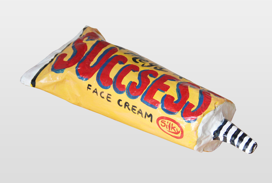 Succsess Face Cream  Pappmachee, Lackfarbe