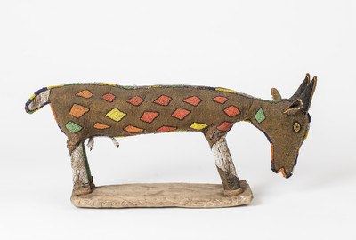 Ziege mit Perlenstickerei, Yoruba, Nigeria Holz, Stoff, Kunststoffperlen